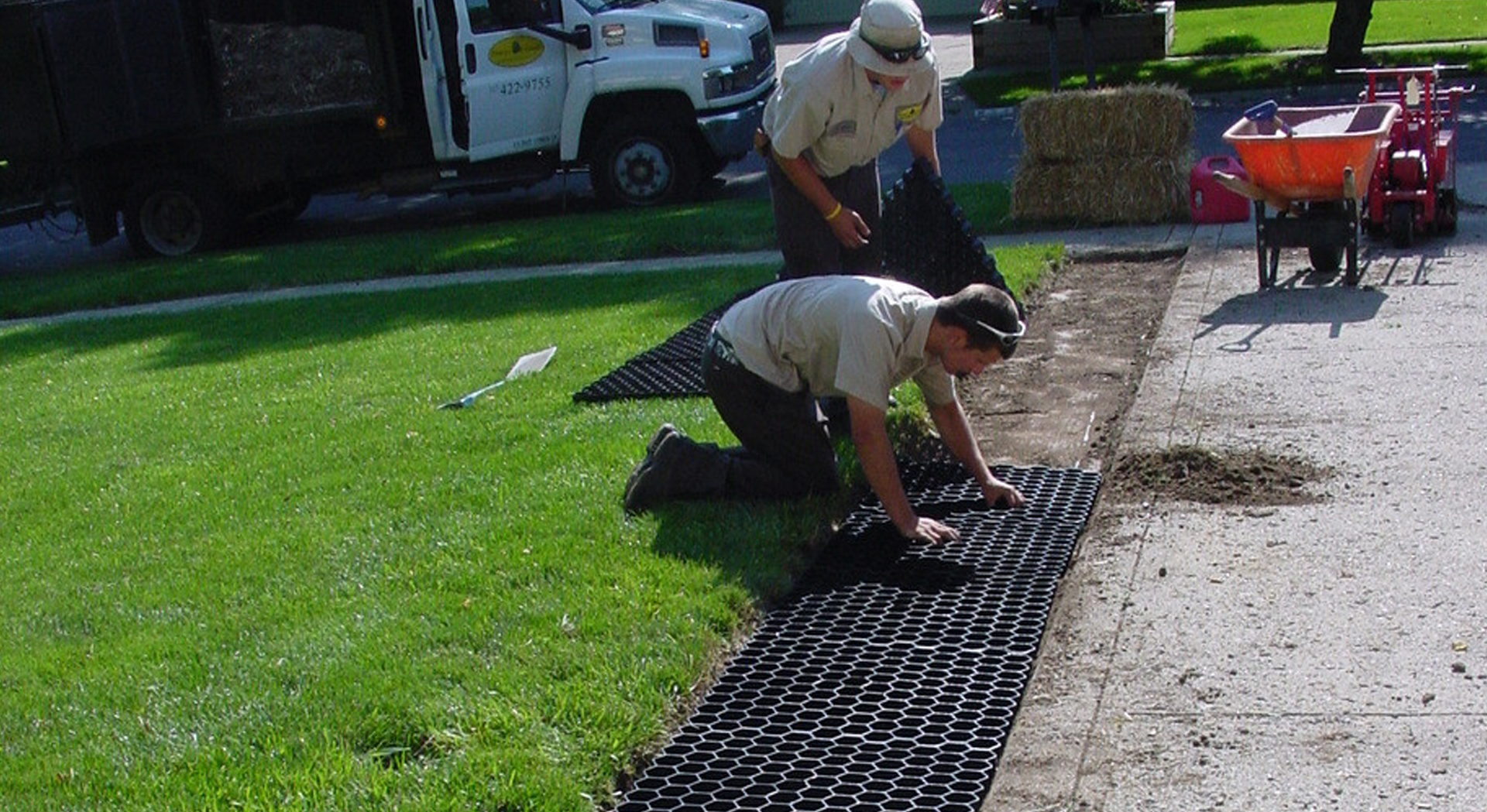 Installation of NDS Tufftrack Grassroad Pavers